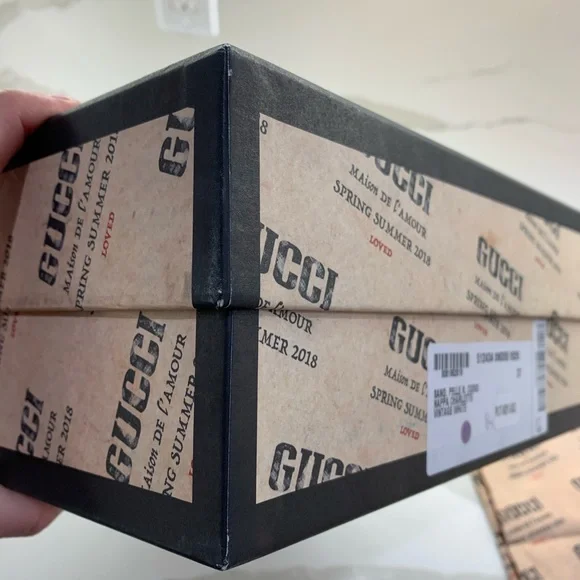 Gucci empty shoe box with 2 dust bags - Picture 6 of 16